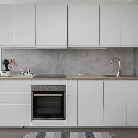Silver Sea Apartment Макарська Екстер'єр фото