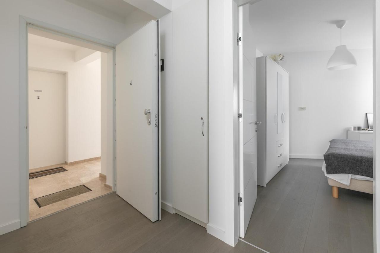 Silver Sea Apartment Макарська Екстер'єр фото